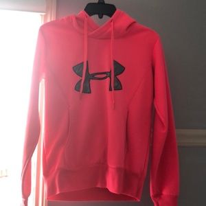 Under Armour Sweatshirts